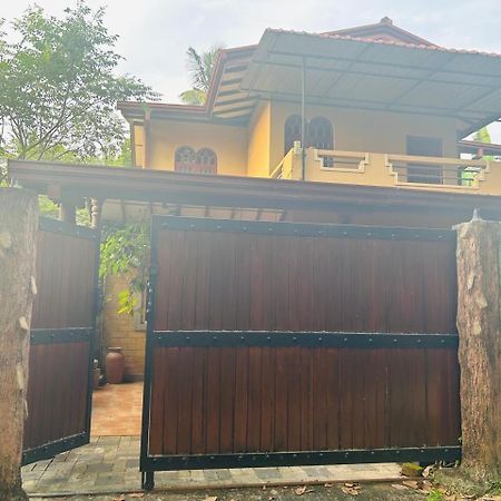 Keran Villa Wadduwa Exterior foto