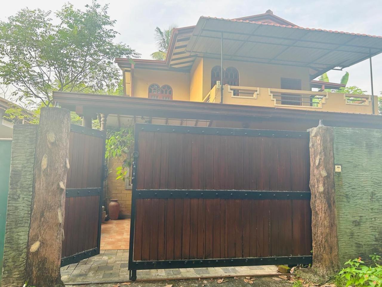 Keran Villa Wadduwa Exterior foto